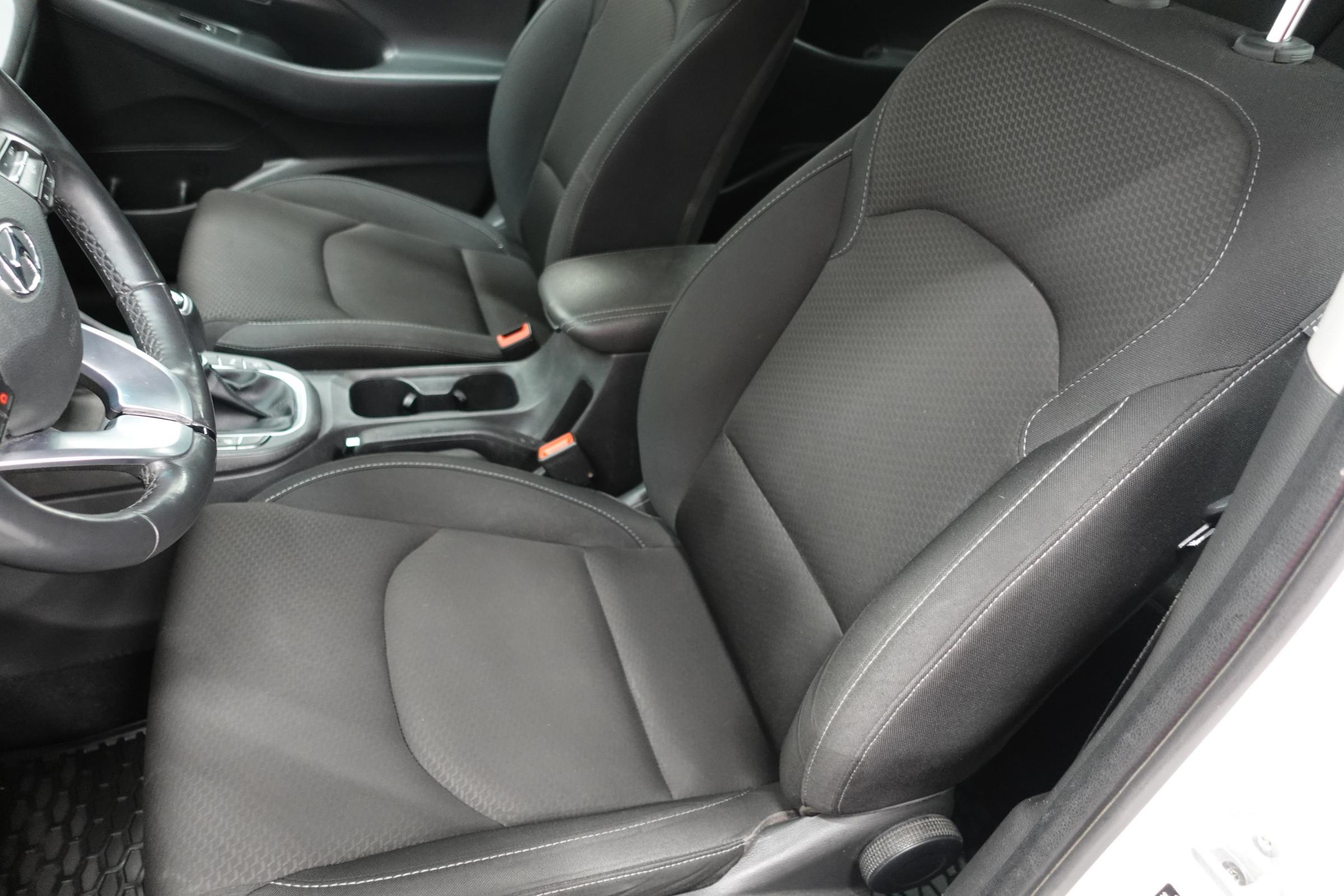 Hyundai i30, 2020 - pohled č. 10