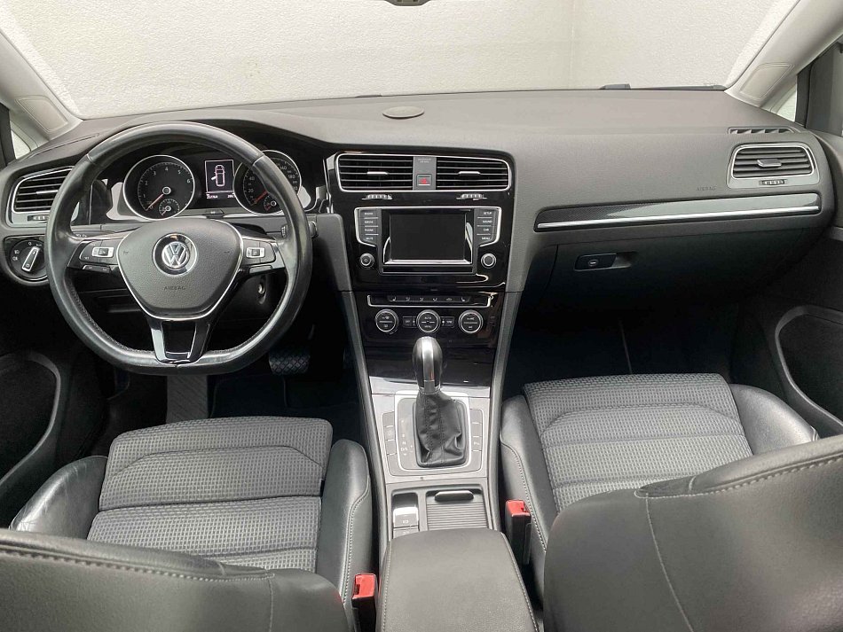 Volkswagen Golf 1.4 TGi Highline