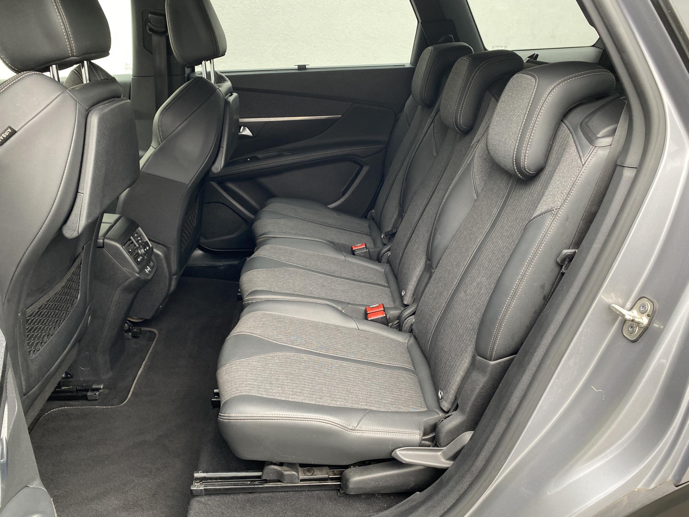 Peugeot 5008, 2019 - pohled č. 10