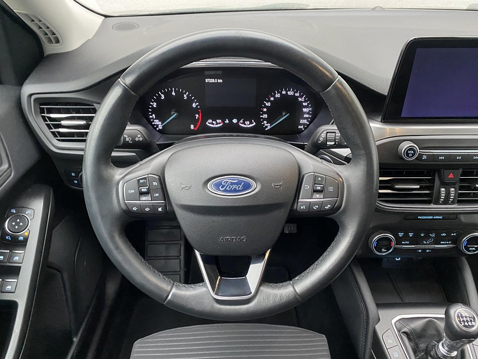 Ford Focus 1.0EB Titanium