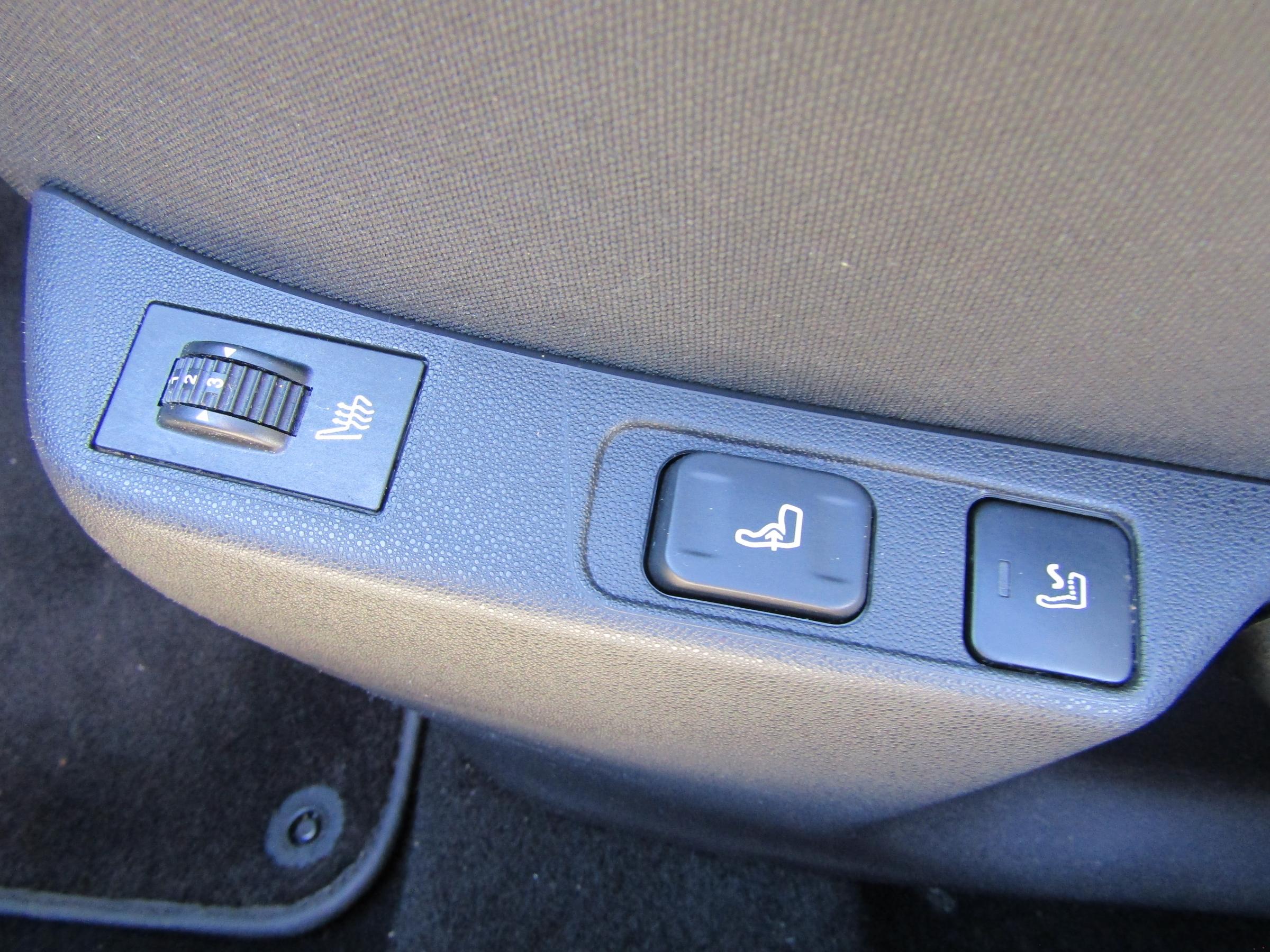 Citroën DS4, 2012 - pohled č. 14