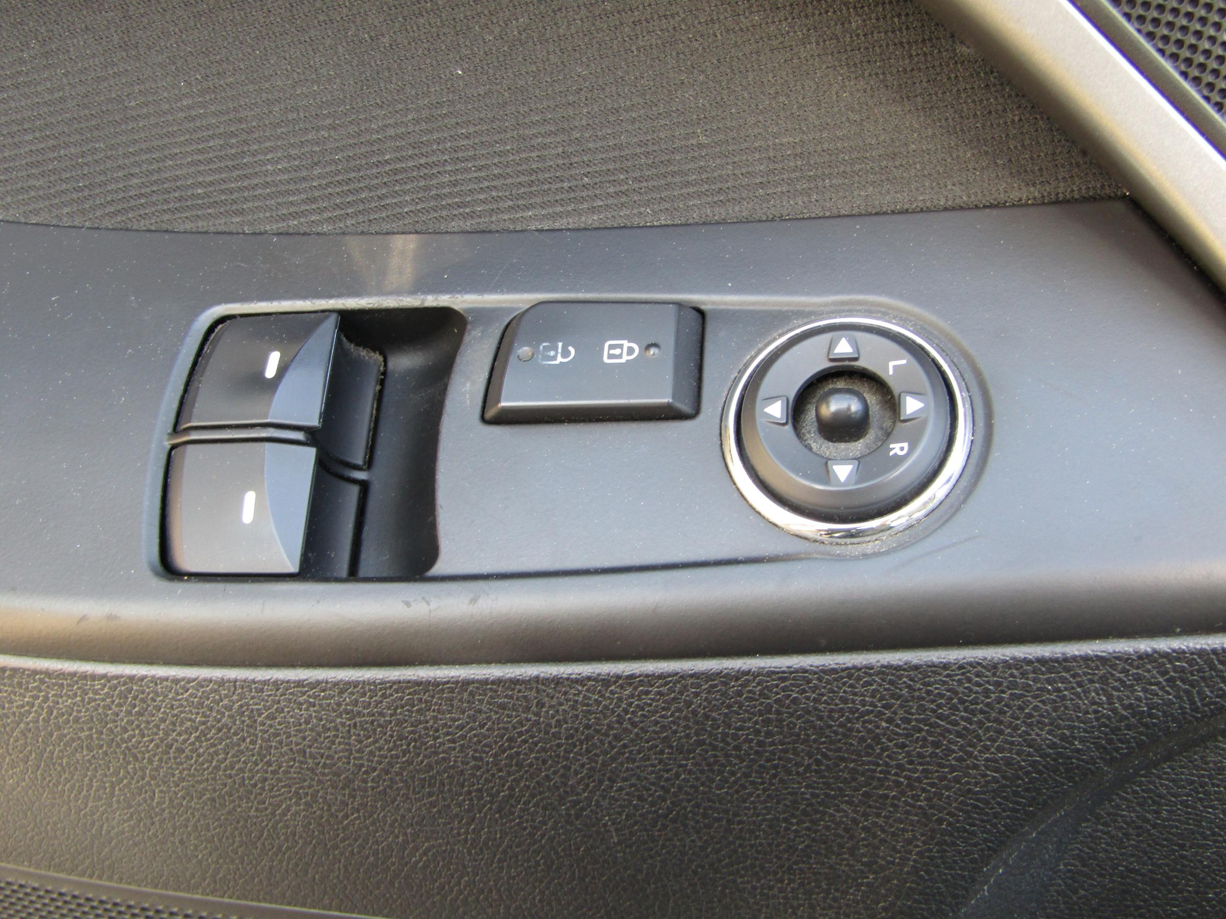 Hyundai Elantra, 2011 - pohled č. 13