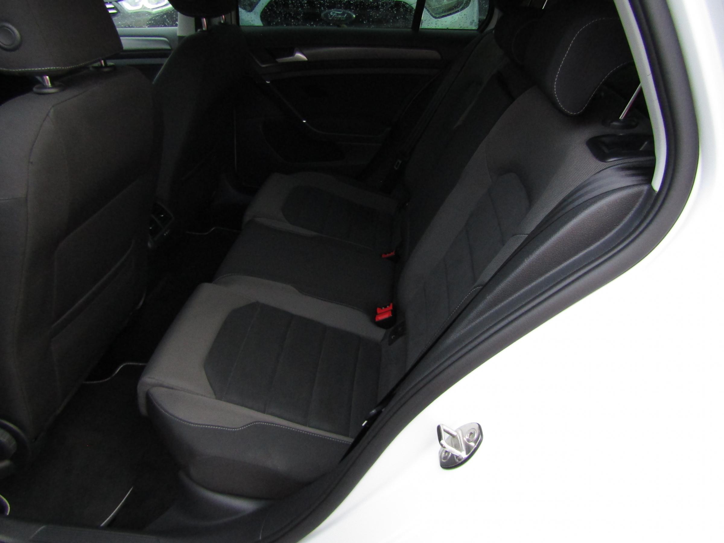 Volkswagen Golf, 2019 - pohled č. 11