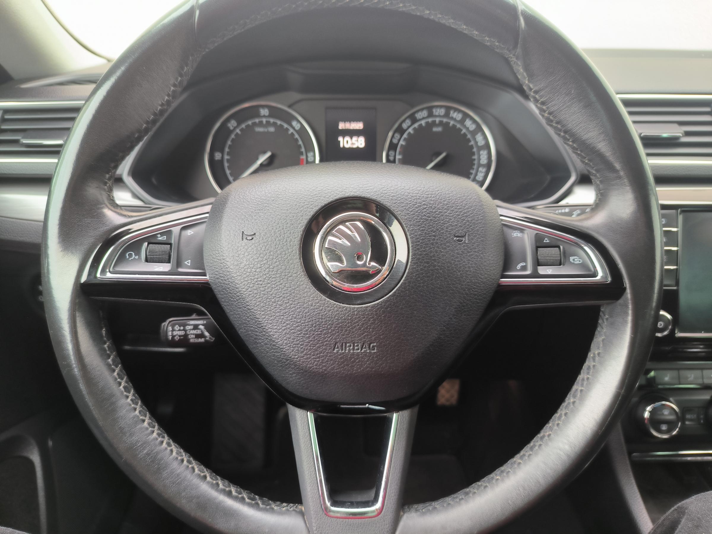 Škoda Superb III, 2016 - pohled č. 20