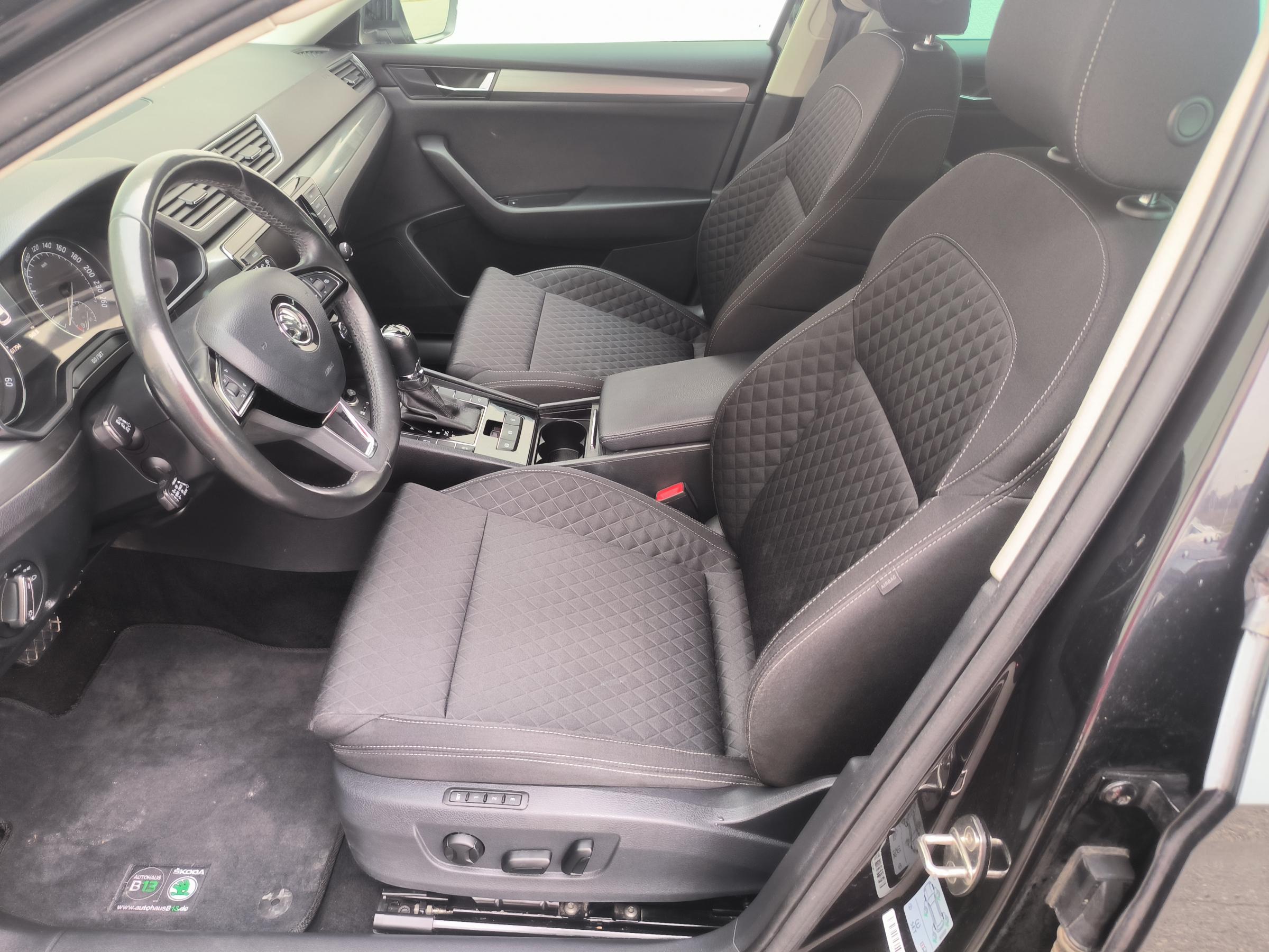 Škoda Superb III, 2016 - pohled č. 9