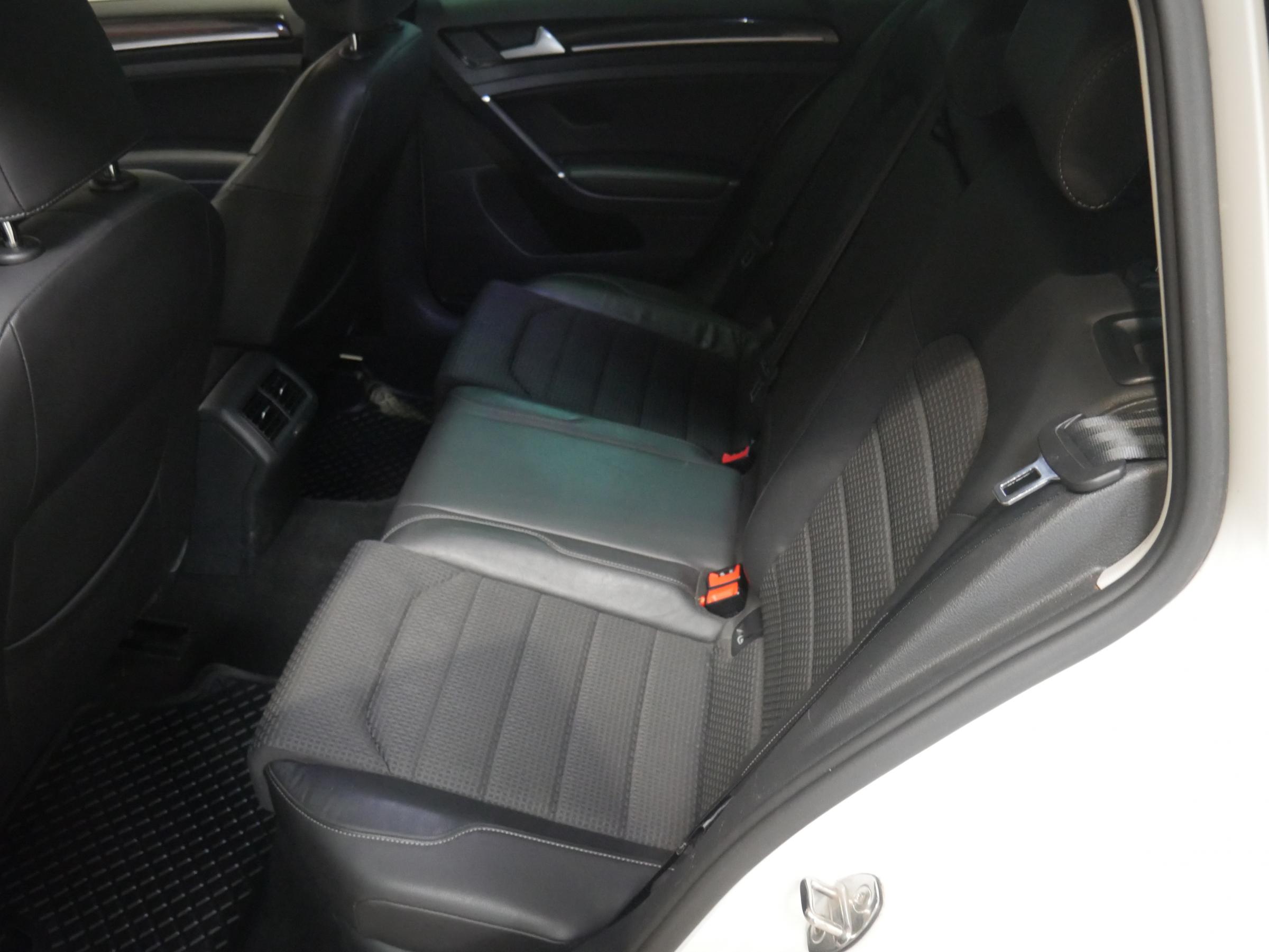 Volkswagen Golf, 2015 - pohled č. 10