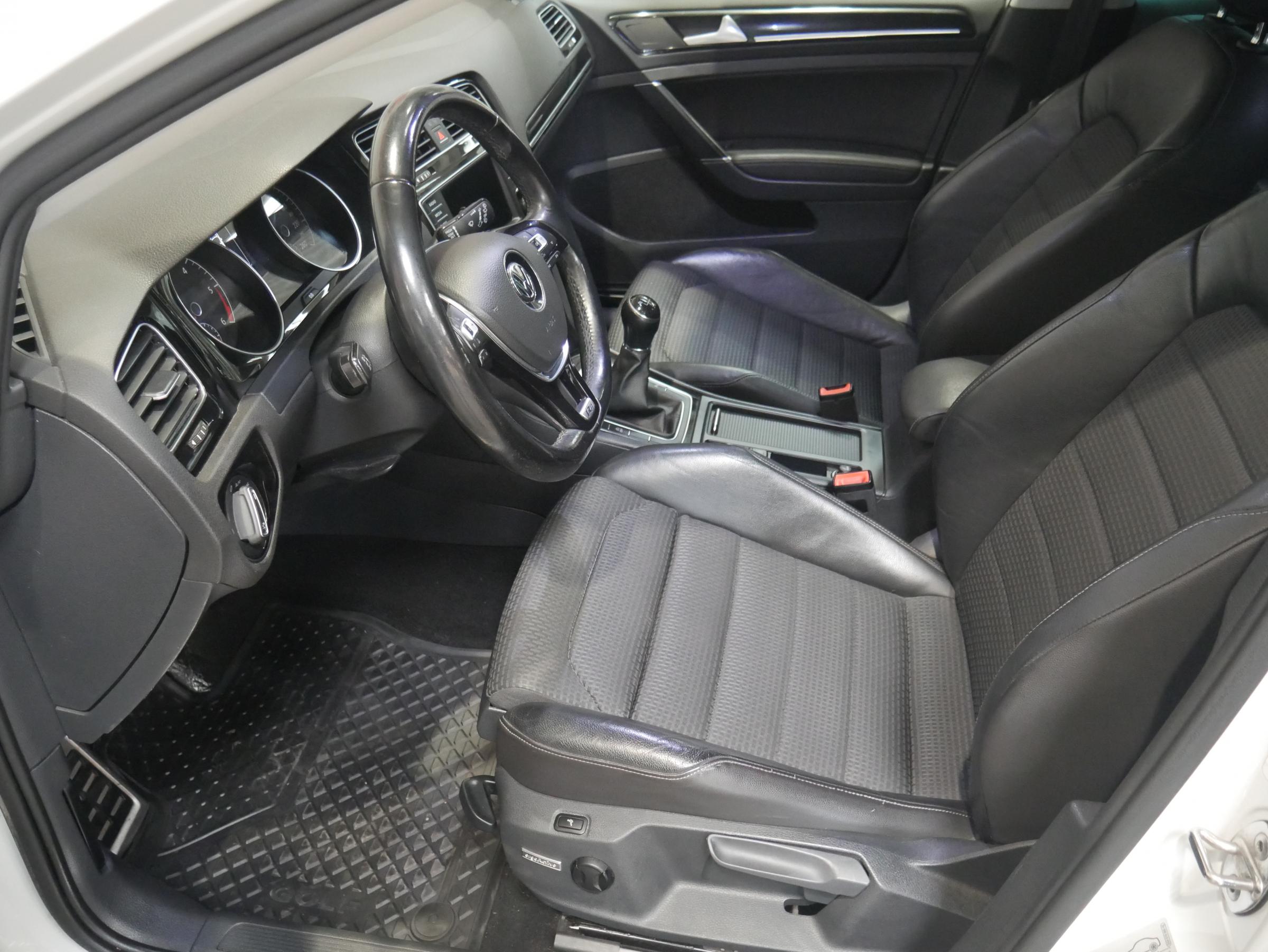 Volkswagen Golf, 2015 - pohled č. 9