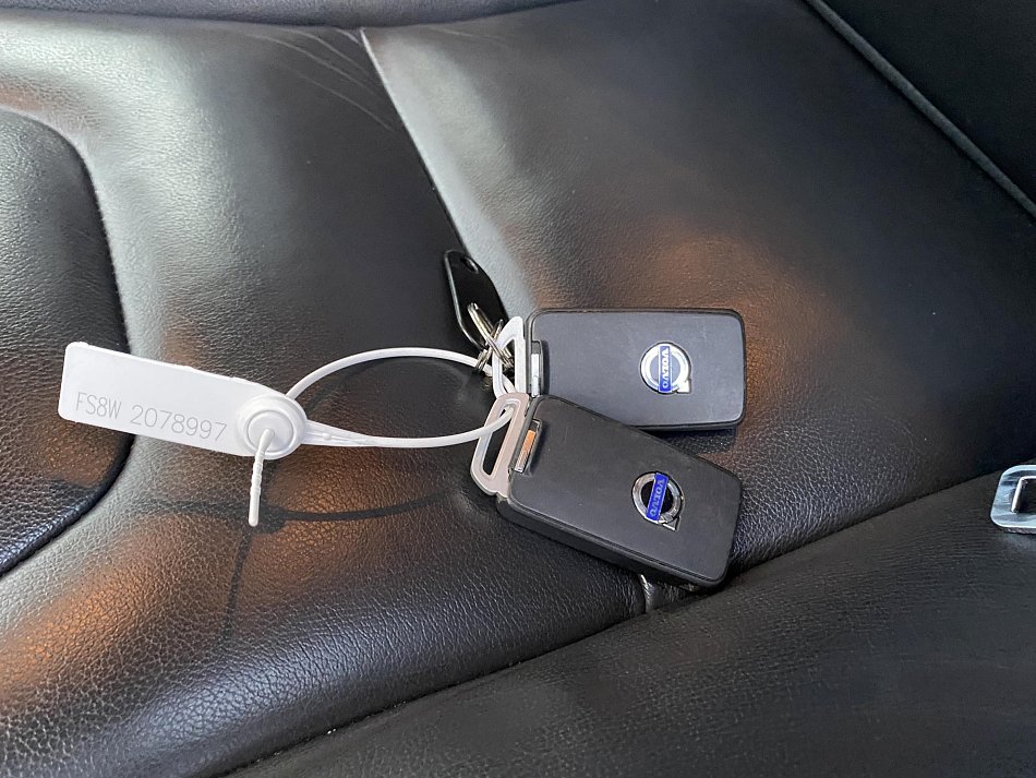 Volvo XC60 2.4D Summum 4x4