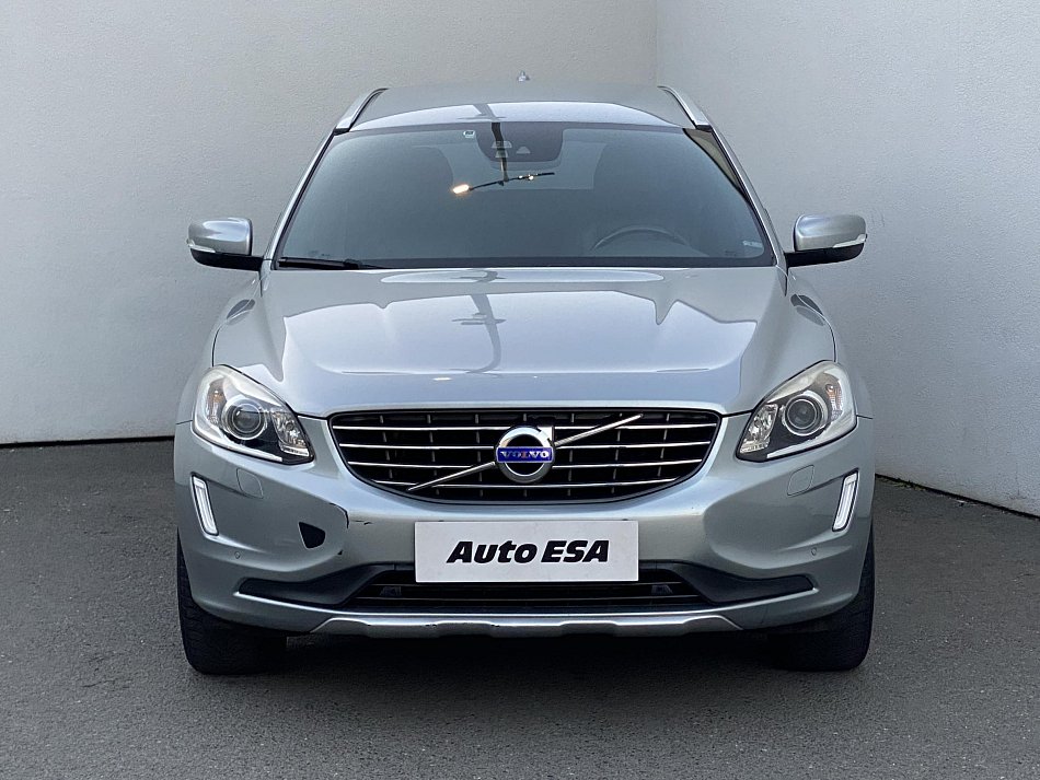 Volvo XC60 2.4D Summum 4x4