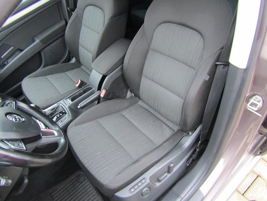 Škoda Superb II 2.0TDi Elegance 4x4