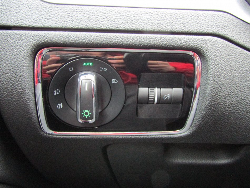 Škoda Superb II 2.0TDi Elegance 4x4