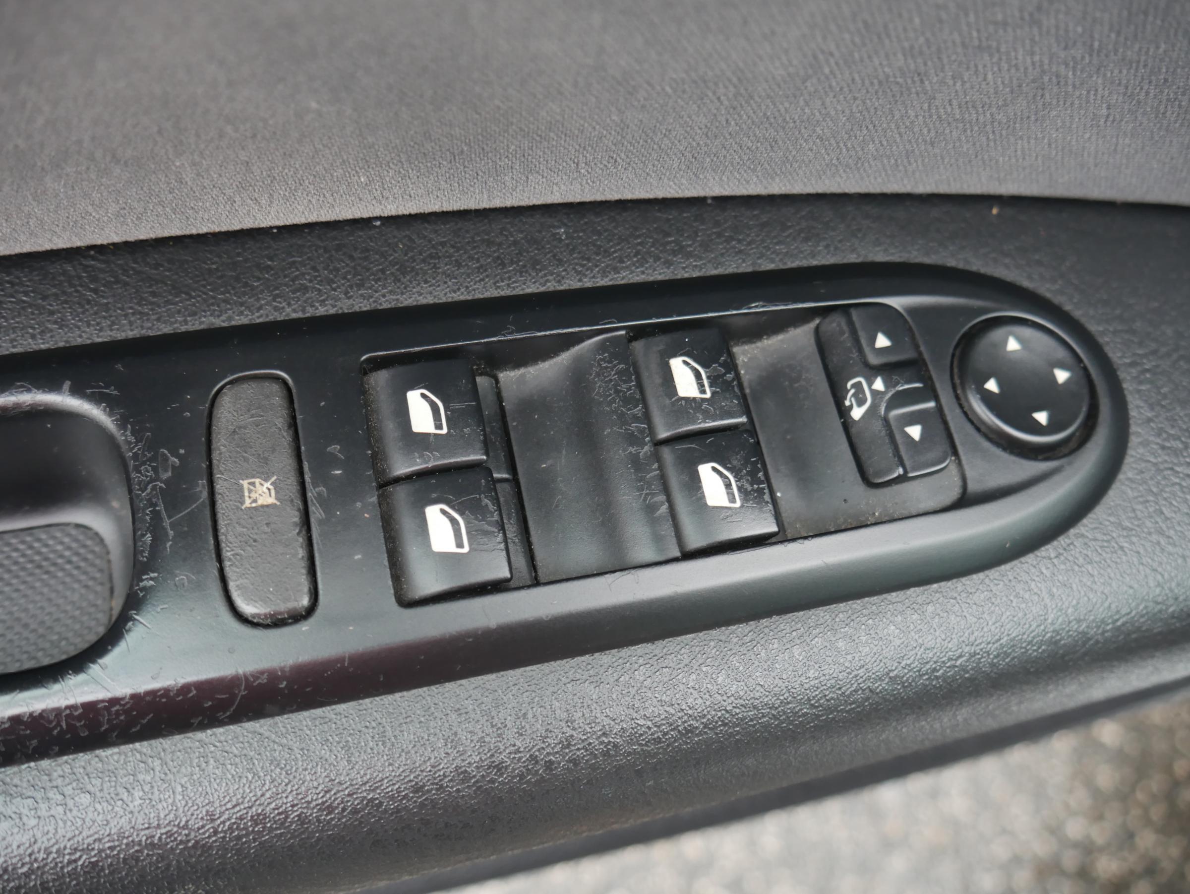 Peugeot 407, 2006 - pohled č. 12