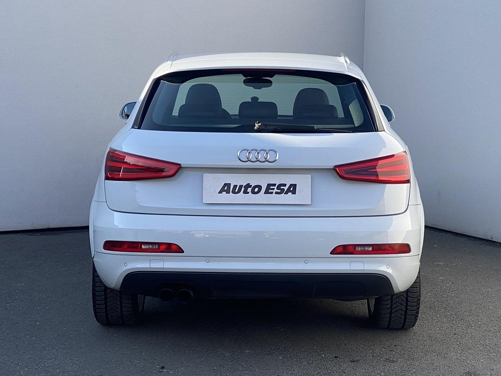 Audi Q3 2.0 TFSi S-line quattro