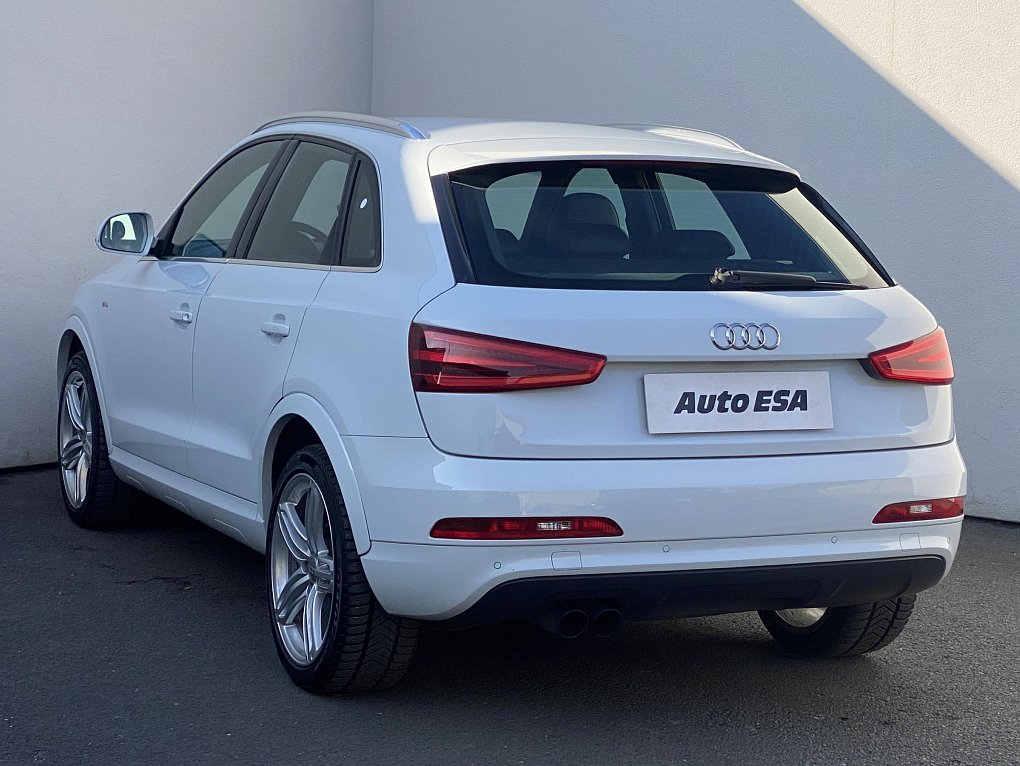 Audi Q3 2.0 TFSi S-line quattro