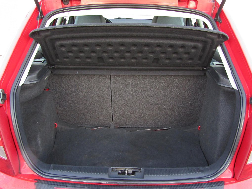 Škoda Fabia I 1.4 MPI 