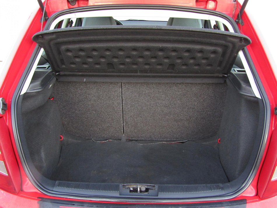 Škoda Fabia I 1.4 MPI 