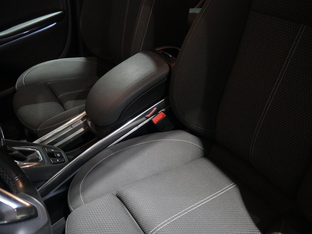 Opel Zafira 2.0  Tourer