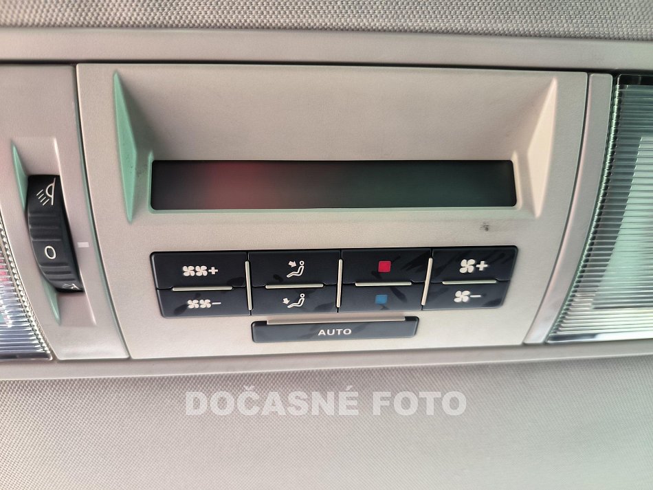 Volkswagen Multivan 2.5TDi 