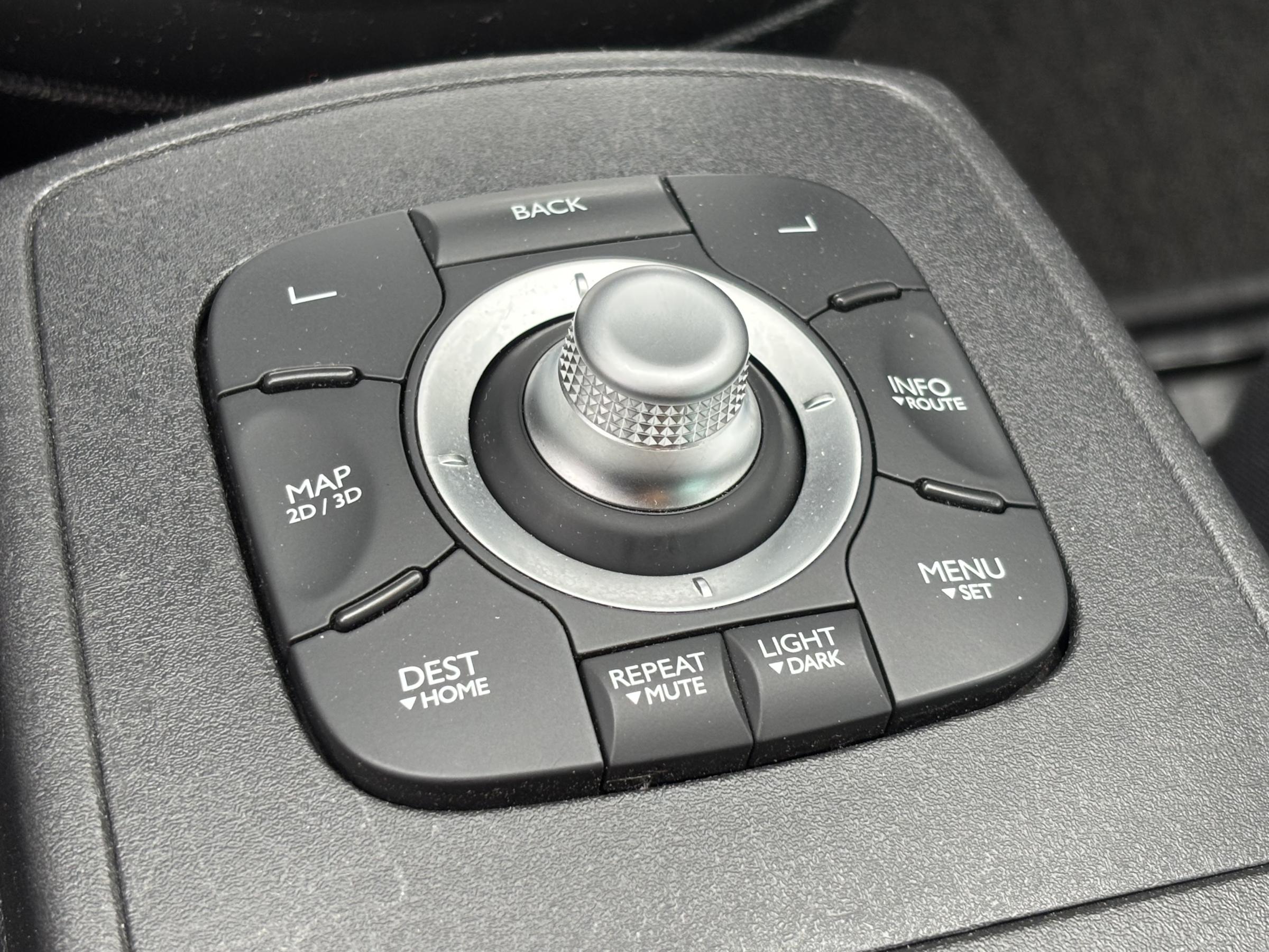 Renault Scénic, 2016 - pohled č. 16