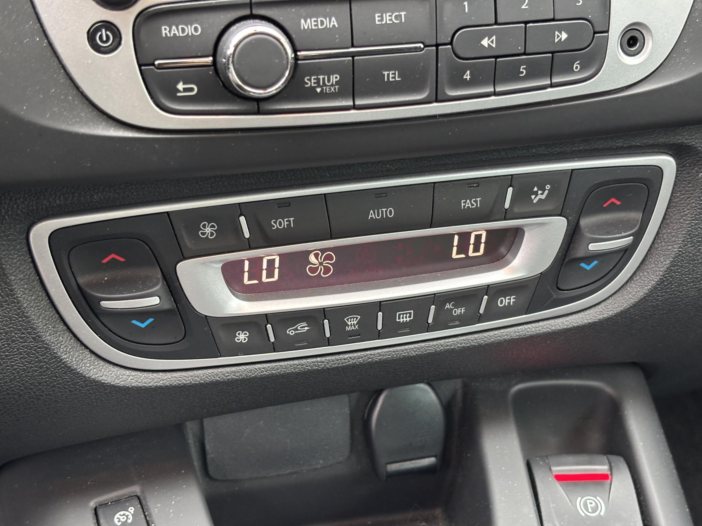 Renault Scénic, 2016 - pohled č. 17