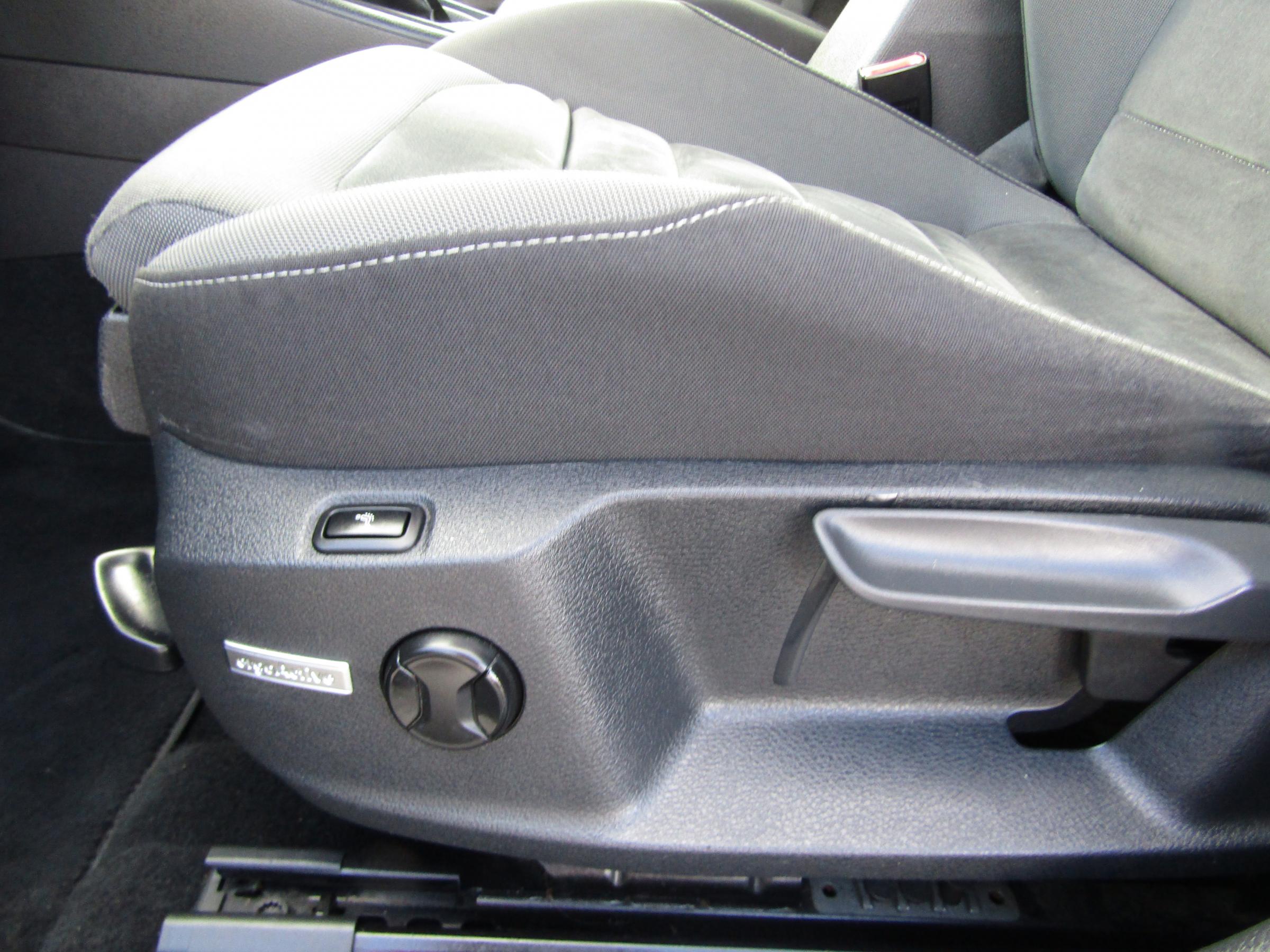 Volkswagen Golf, 2017 - pohled č. 11