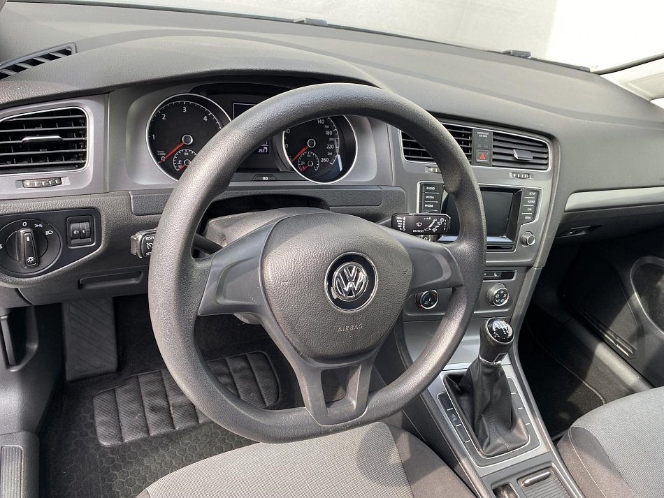 Volkswagen Golf 1.6TDi 