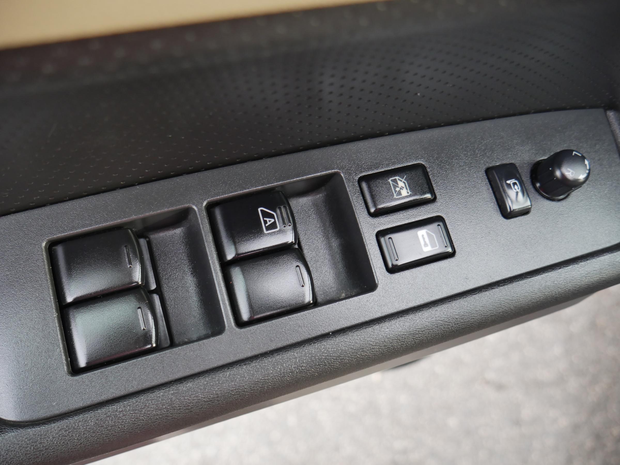 Nissan X-Trail, 2011 - pohled č. 12