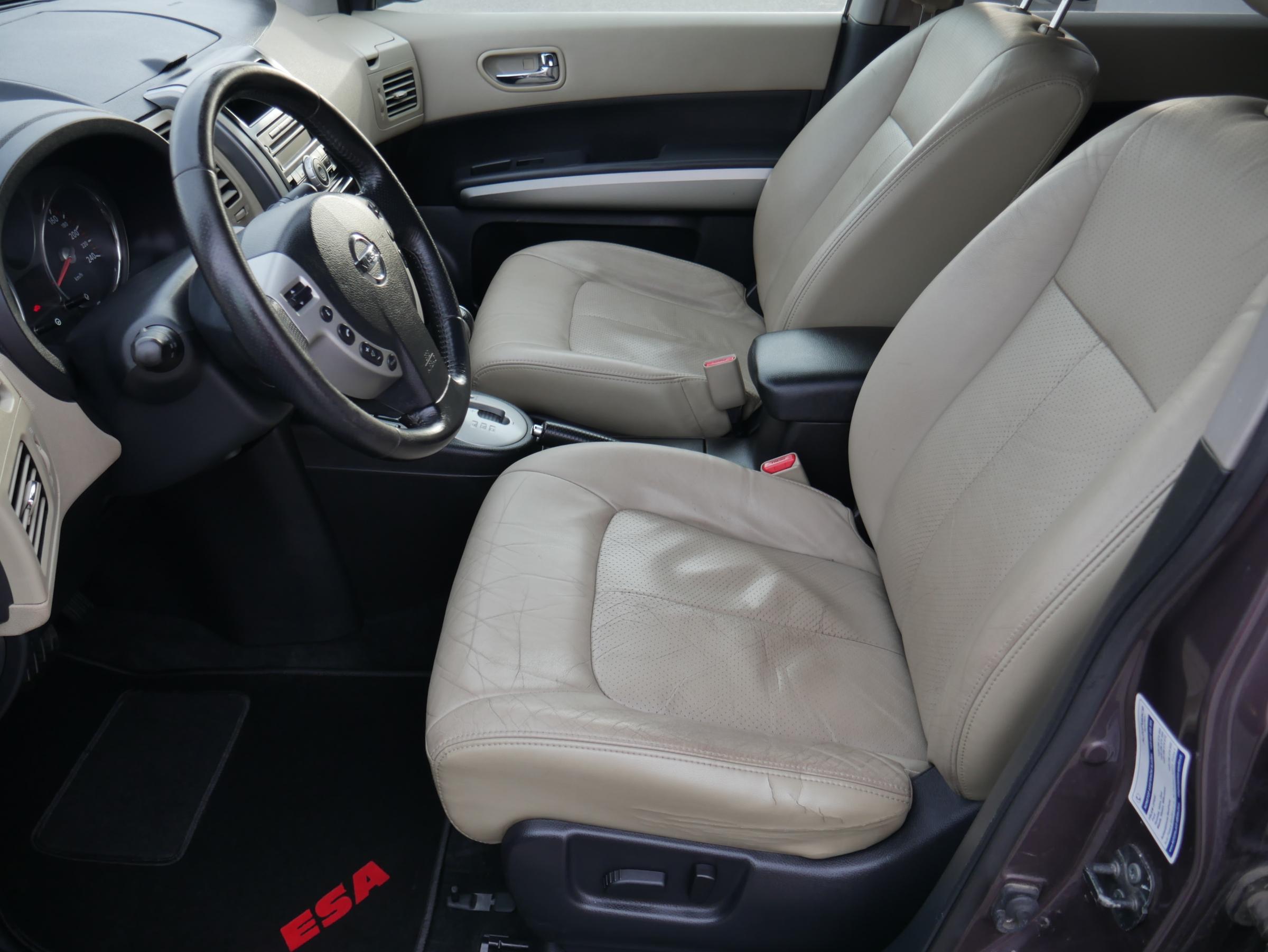 Nissan X-Trail, 2011 - pohled č. 9