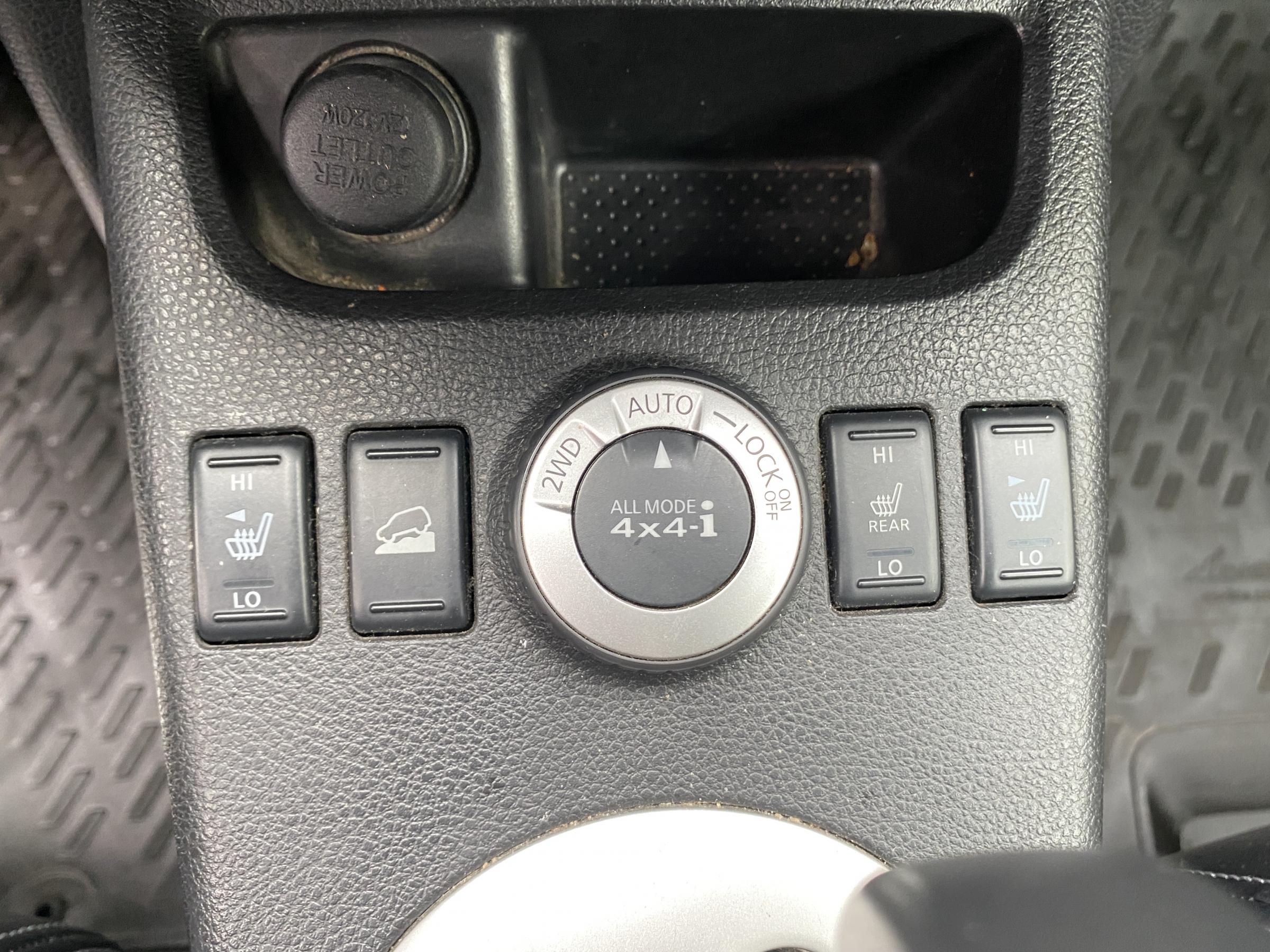 Nissan X-Trail, 2011 - pohled č. 15