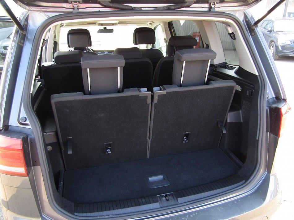 Volkswagen Touran 1.4TSi 