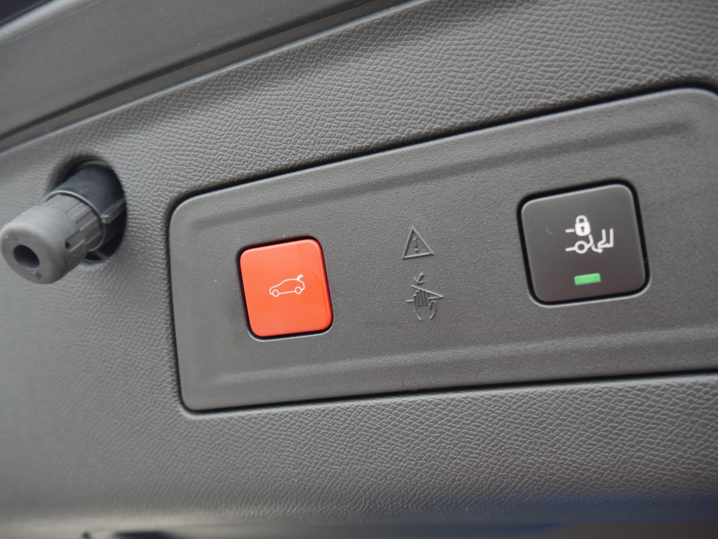 Peugeot 508, 2021 - pohled č. 25