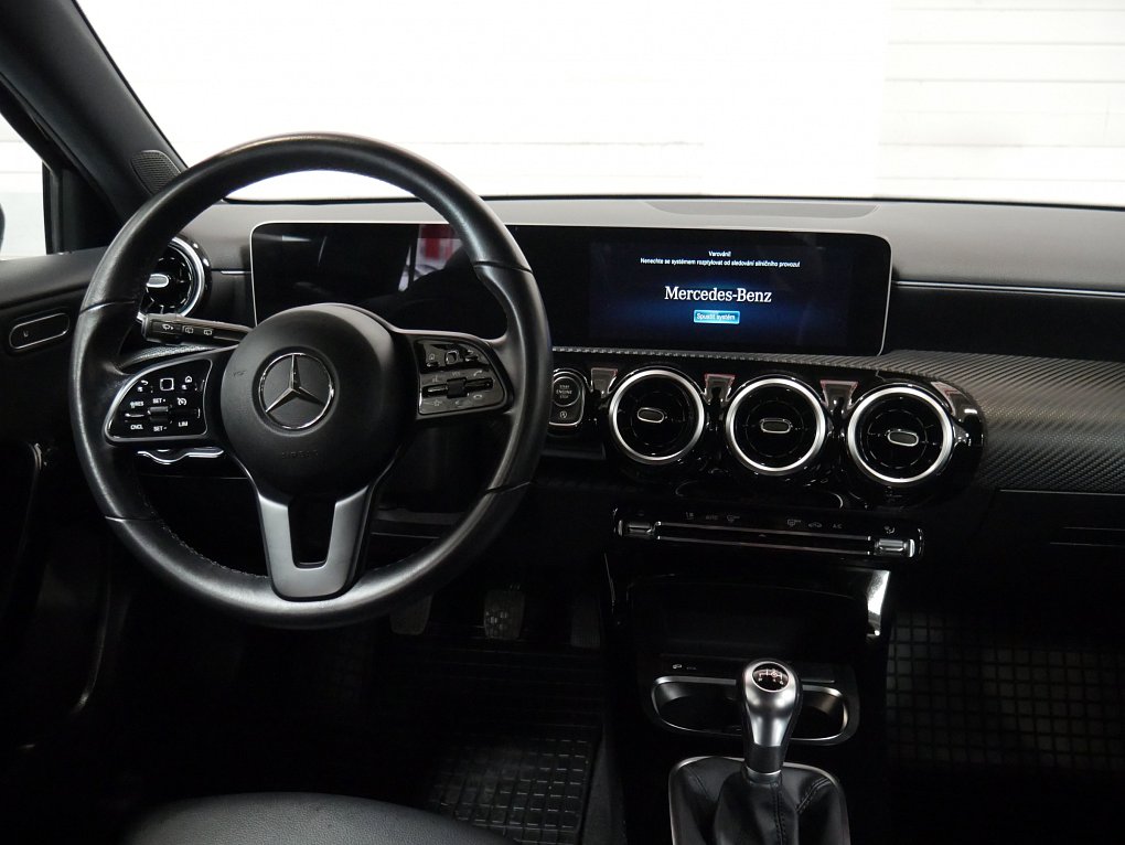 Mercedes-Benz Třída A 1.3i 