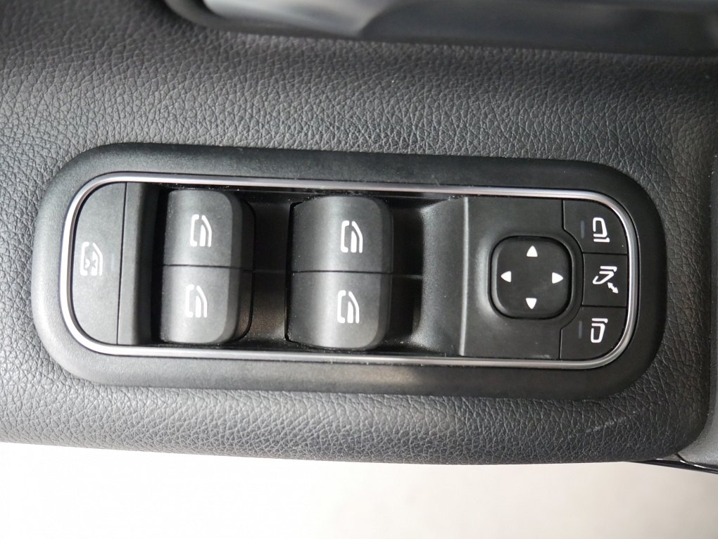 Mercedes-Benz Třída A 1.3i 