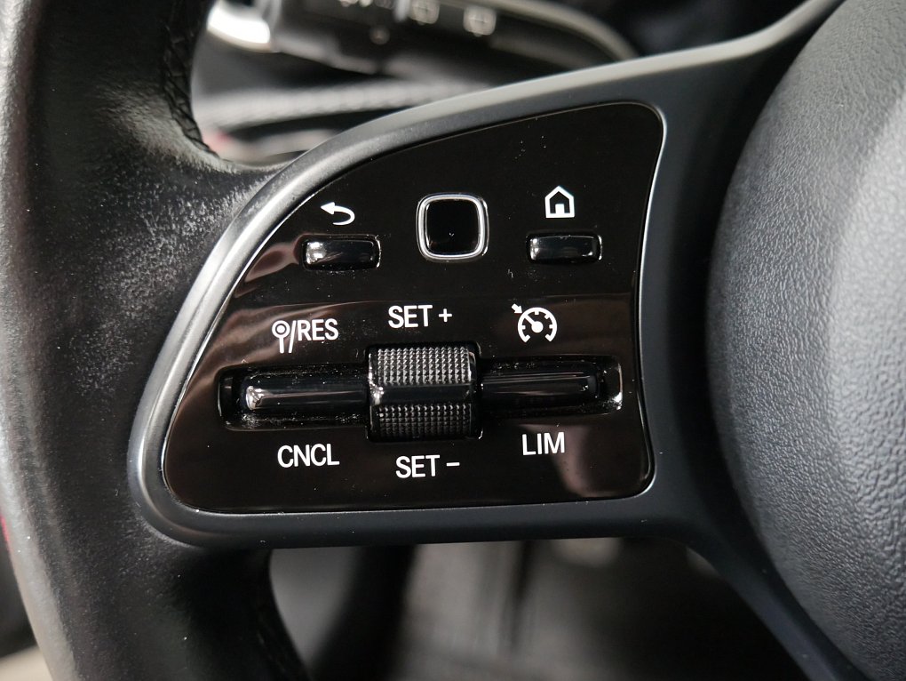 Mercedes-Benz Třída A 1.3i 
