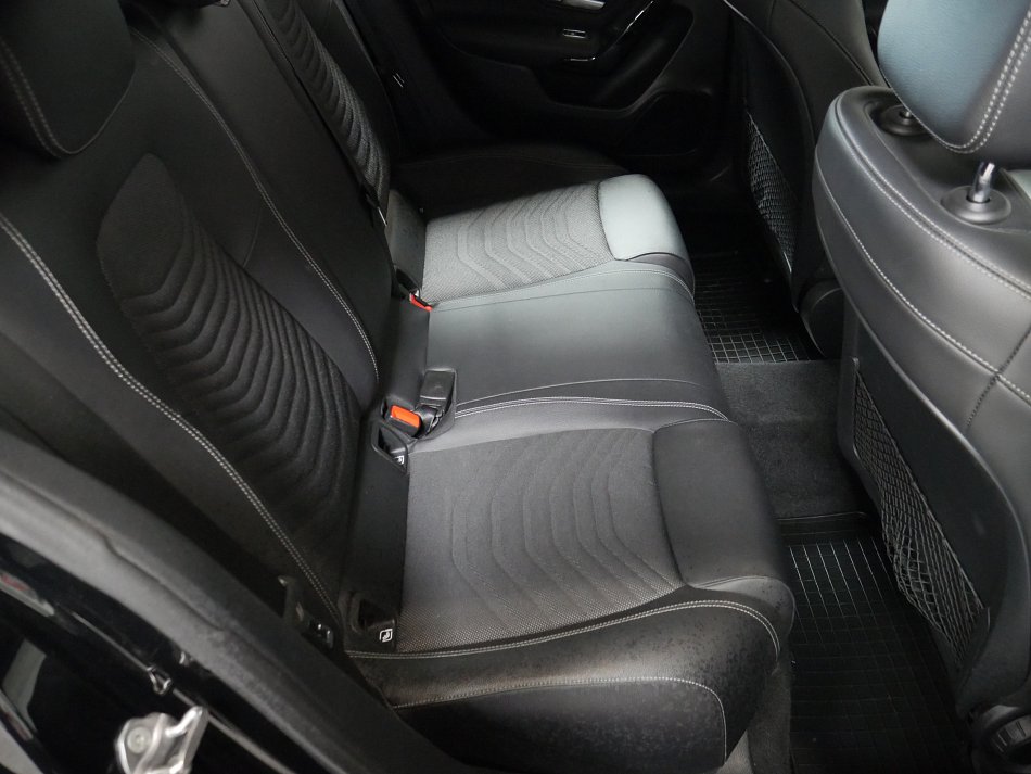 Mercedes-Benz Třída A 1.3i 