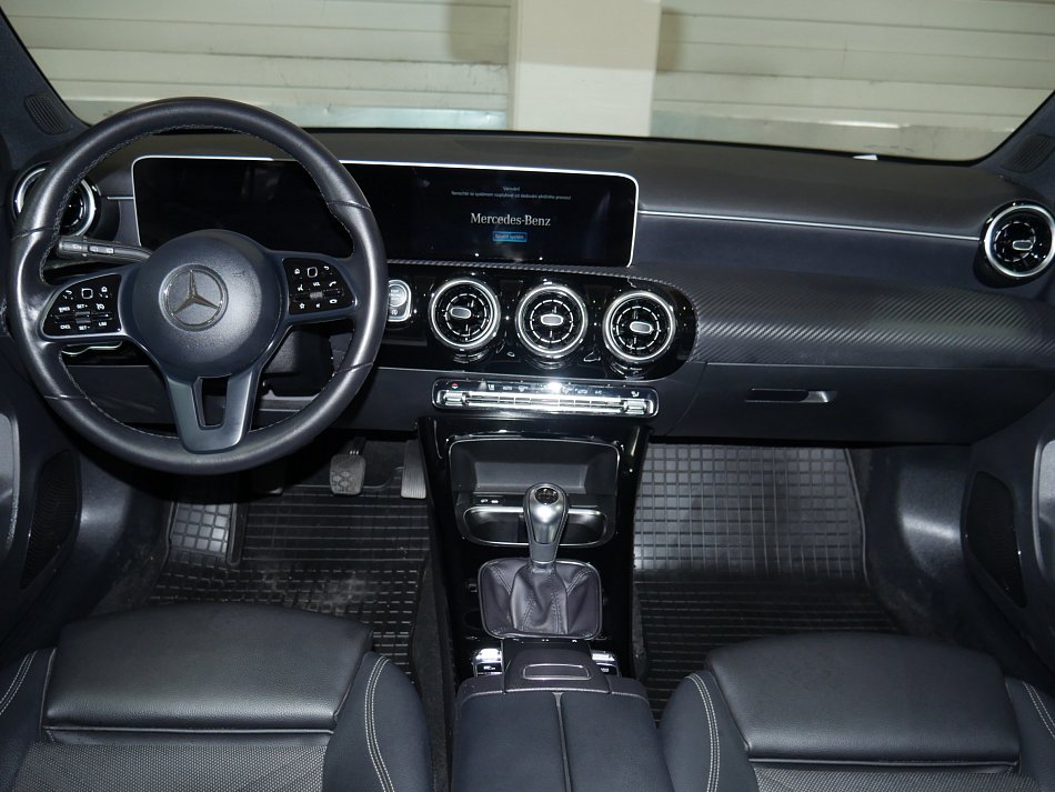 Mercedes-Benz Třída A 1.3i 