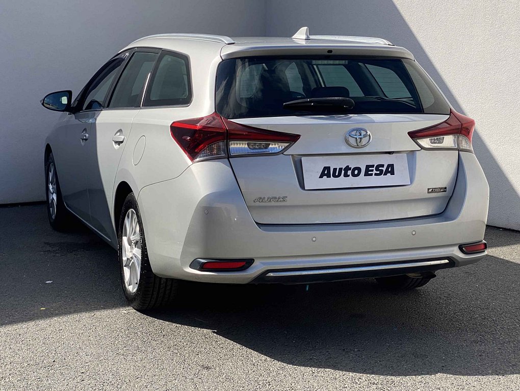 Toyota Auris 1.6VVT-i 