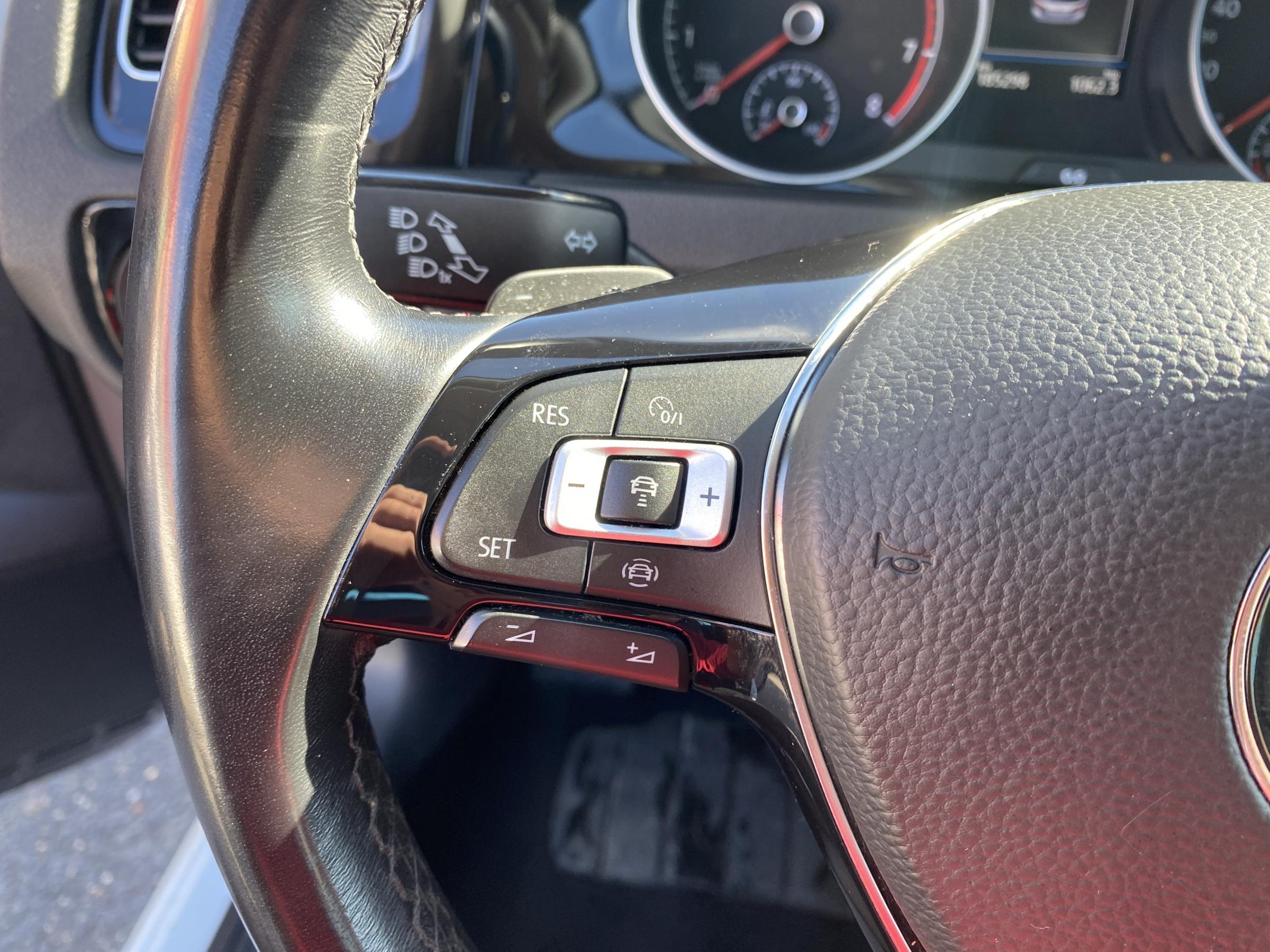 Volkswagen Golf, 2020 - pohled č. 12