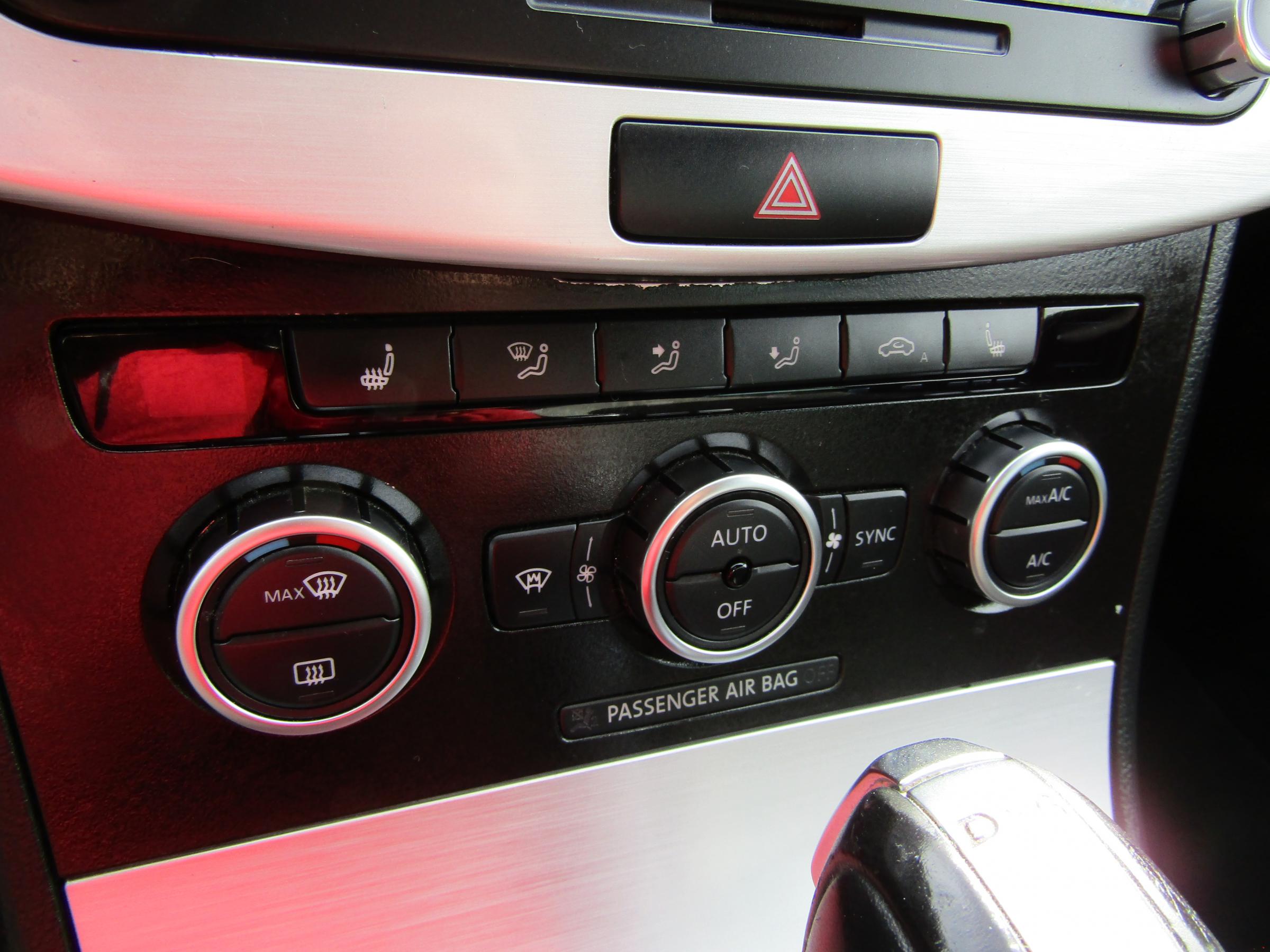 Volkswagen Passat, 2013 - pohled č. 14