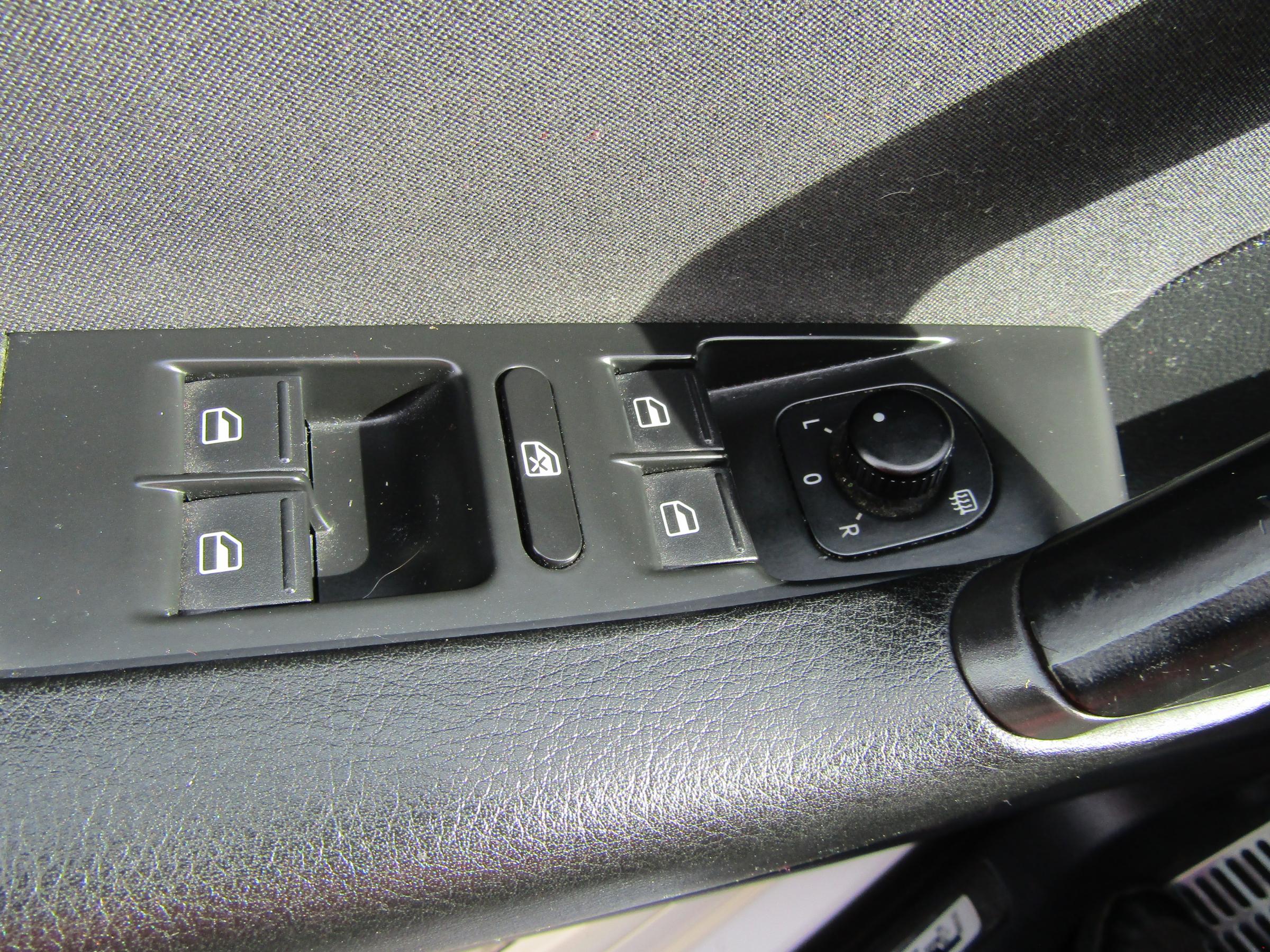 Volkswagen Passat, 2013 - pohled č. 17