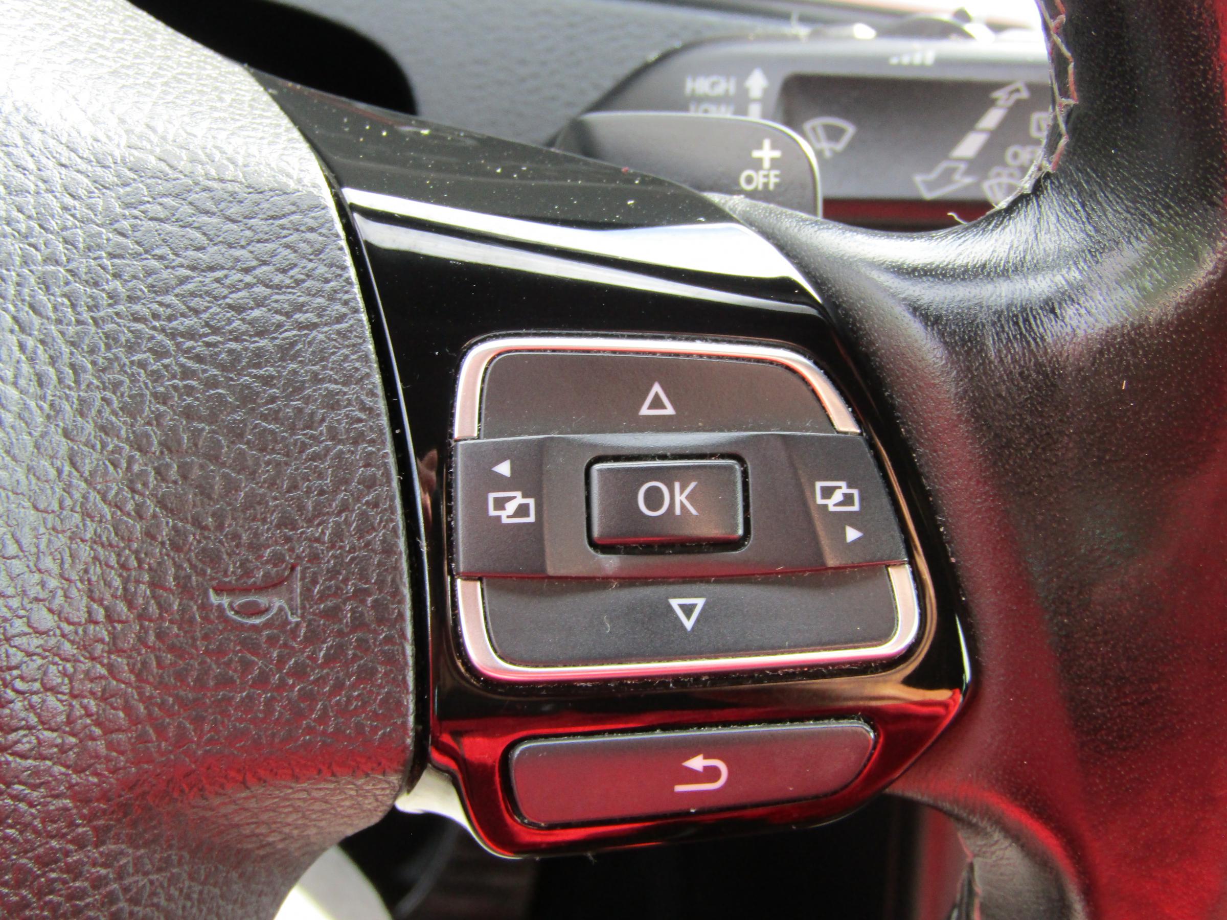 Volkswagen Passat, 2013 - pohled č. 20