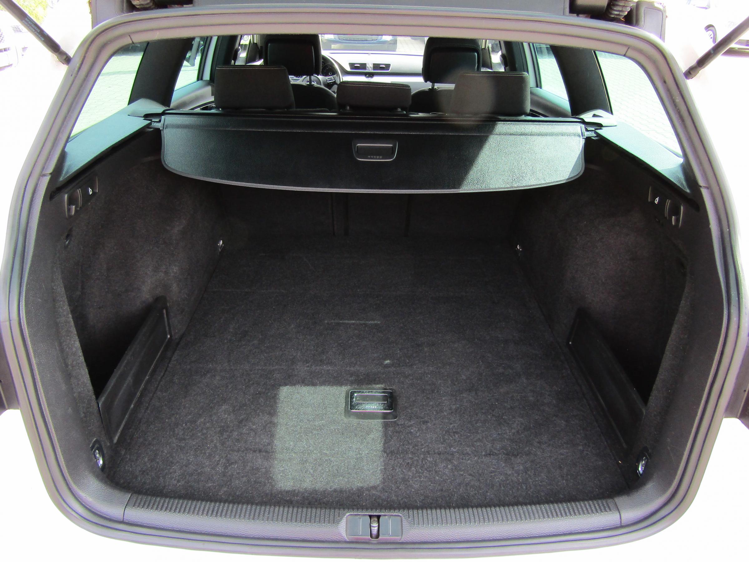 Volkswagen Passat, 2013 - pohled č. 7