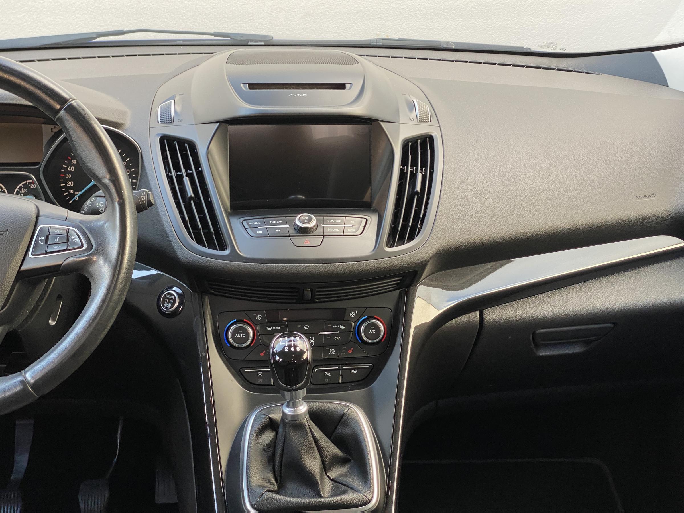 Ford Kuga, 2017 - pohled č. 10