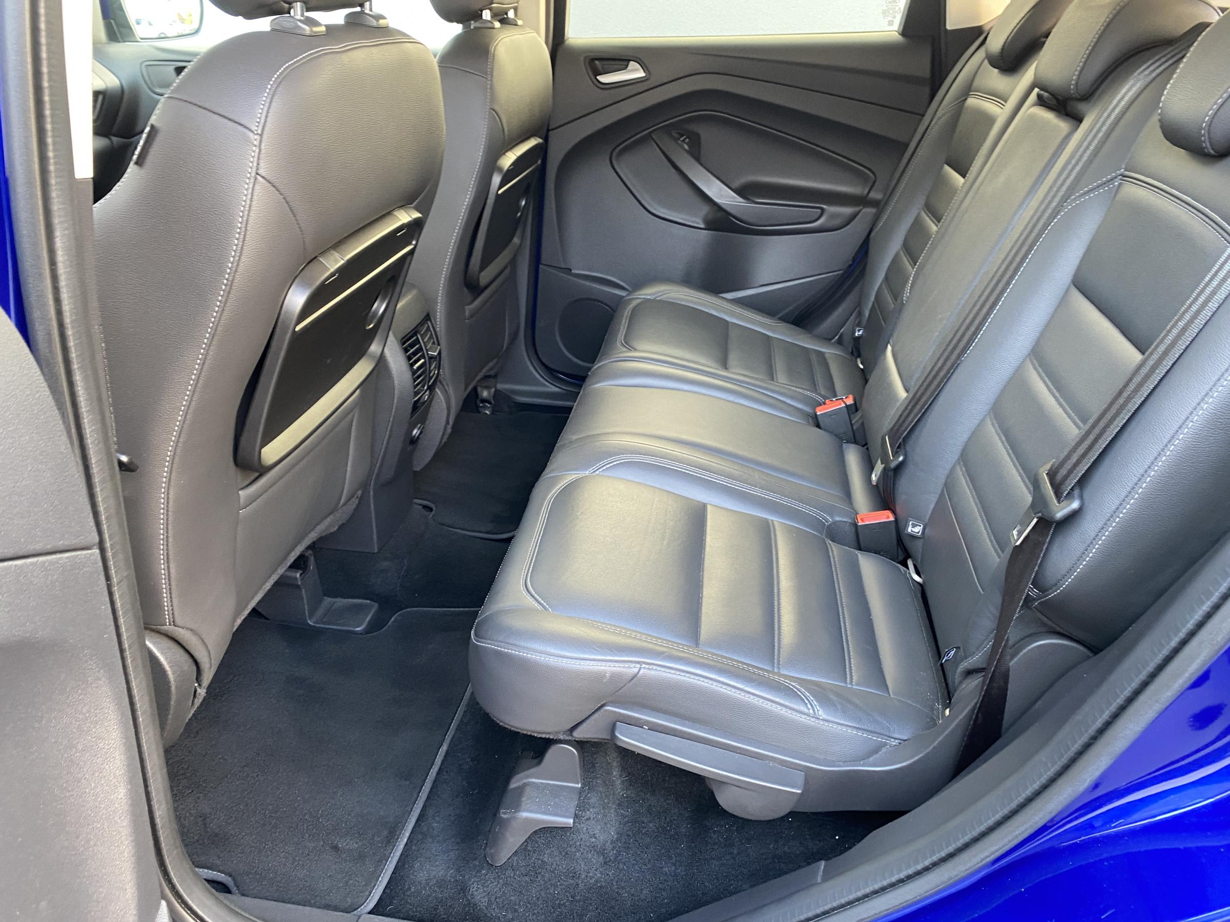 Ford Kuga, 2017 - pohled č. 12