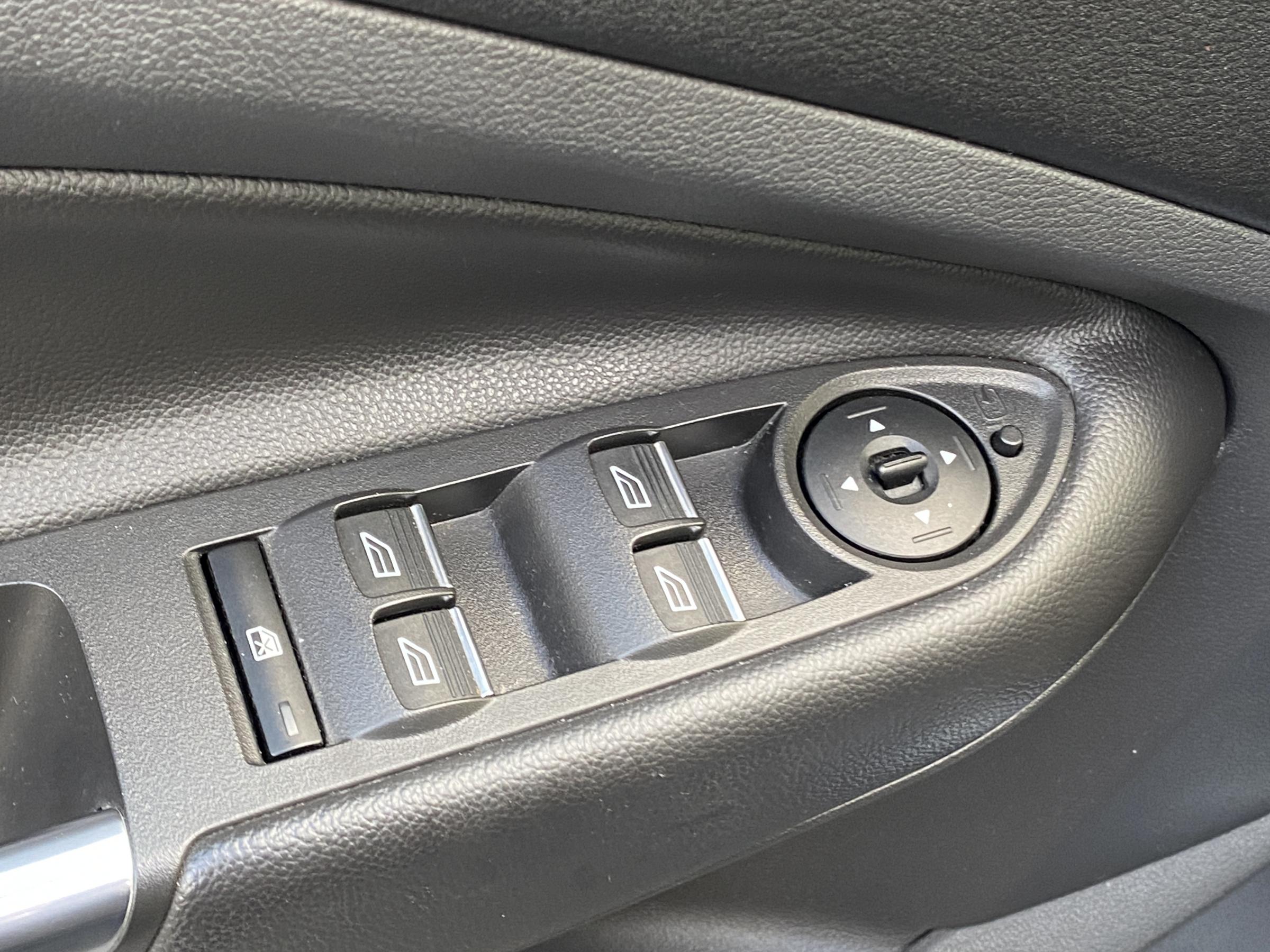 Ford Kuga, 2017 - pohled č. 13