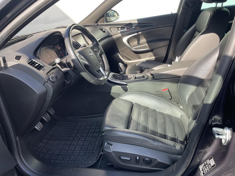 Opel Insignia 2.0 CDTi 