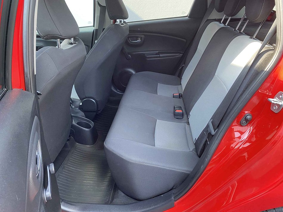 Toyota Yaris 1.5 VVT-i Active