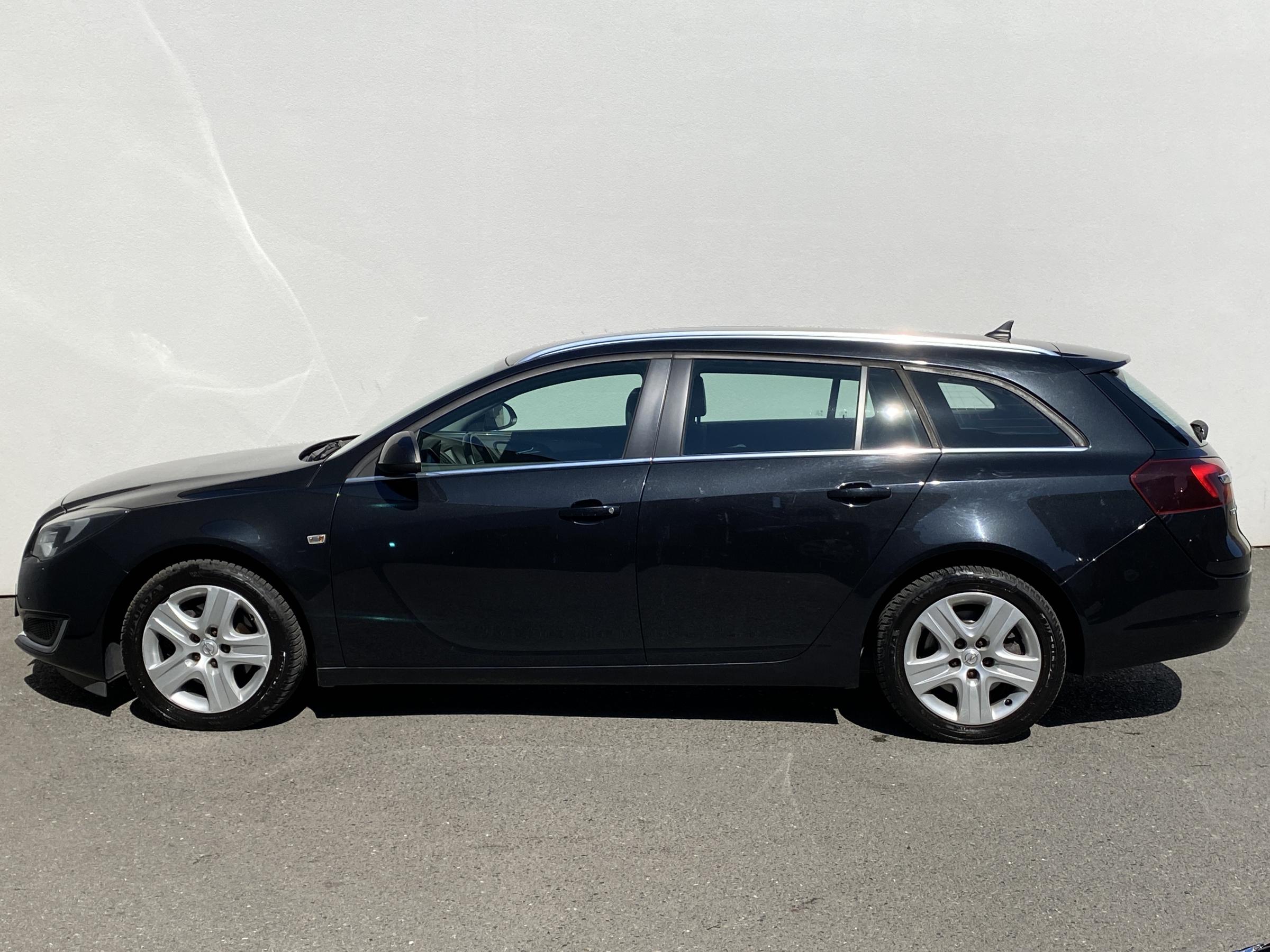 Opel Insignia, 2014 - pohled č. 8