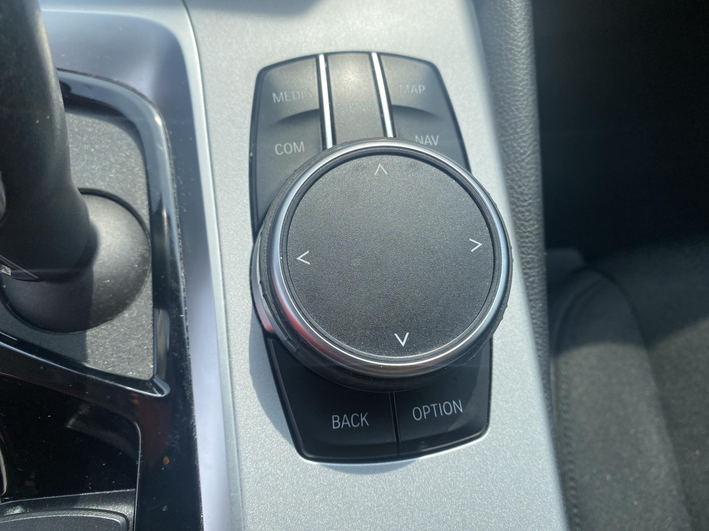 BMW Řada 5, 2018 - pohled č. 19