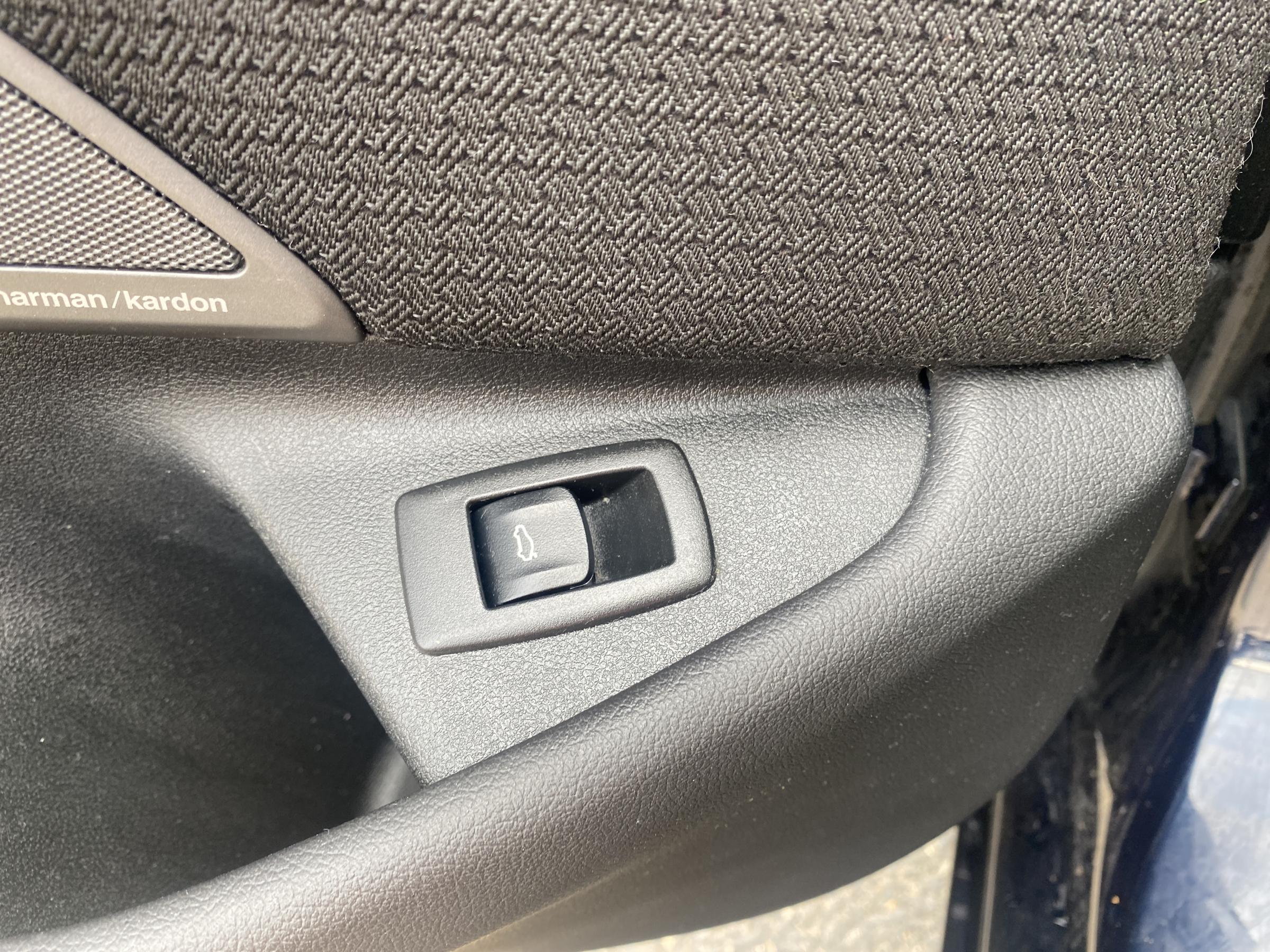 BMW Řada 5, 2018 - pohled č. 25